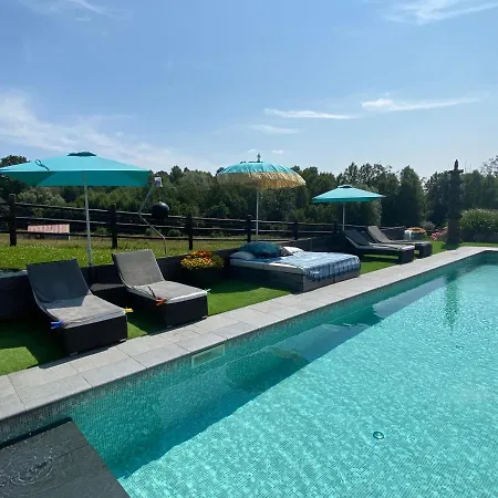 Family & Friends Home Villa
